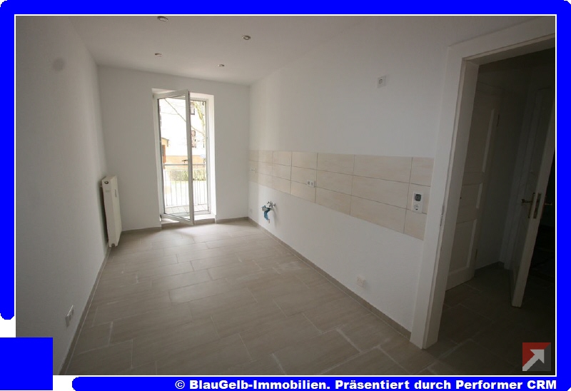 hell-schicke-wohnung-mit-balkon-tolle-ausstattung-pkw-stellplatz-im-hof